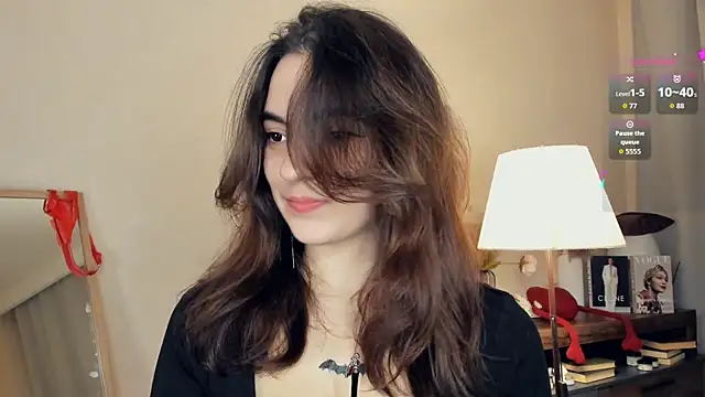 Snapshot of DracosMoon chatting on November 2025 07:21:01 AM DracosMoon online show from November 2025 07:21:01 AM