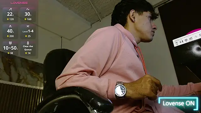 Snapshot of Dyla_n18 chatting on December 2025 05:09:01 PM Dyla n18 online show from December 2025 05:09:01 PM