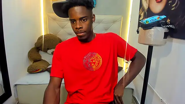 Snapshot of royce_ebony chatting on February 2026 02:53:01 AM royce ebony online show from February 2026 02:53:01 AM