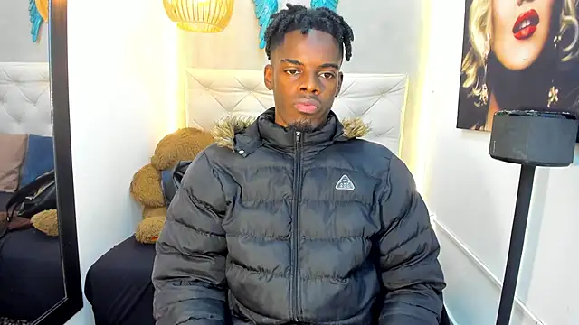 Snapshot of royce_ebony chatting on March 2026 02:26:01 AM royce ebony online show from March 2026 02:26:01 AM