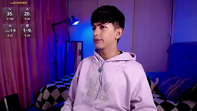 teobowny  online show from January 2025 01:22:01 PM