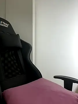 Snapshot of Thalibunny chatting on October 2025 08:20:02 PM Thalibunny online show from October 2025 08:20:02 PM