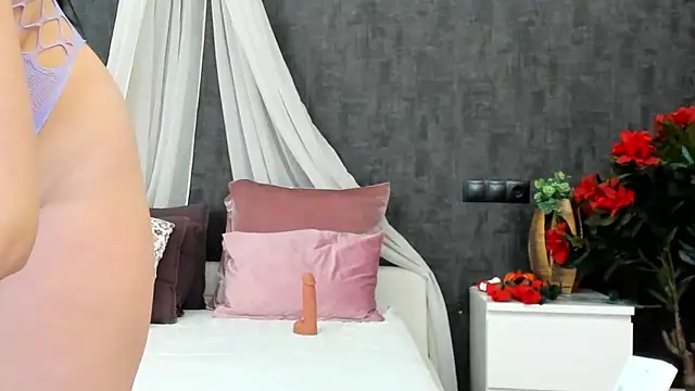 Snapshot of miss_sophieX chatting on February 2025 04:27:02 AM miss sophieX online show from February 2025 04:27:02 AM