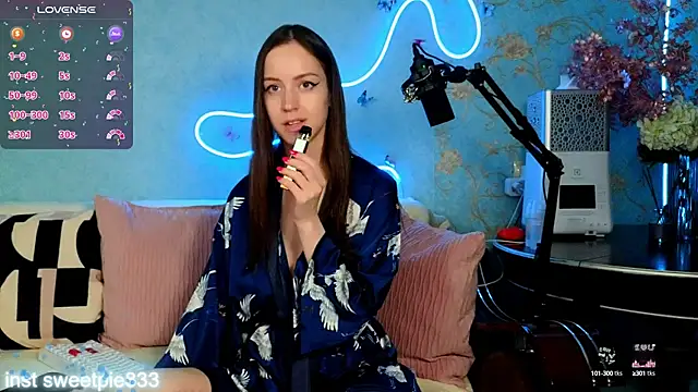 Snapshot of Anal_Girl_ chatting on January 2025 06:52:01 PM Anal Girl online show from January 2025 06:52:01 PM