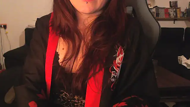 Snapshot of complicata_mente chatting on December 2024 01:23:01 AM complicata mente online show from December 2024 01:23:01 AM