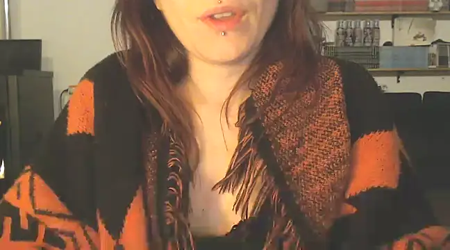 Snapshot of complicata_mente chatting on December 2024 09:11:02 PM complicata mente online show from December 2024 09:11:02 PM