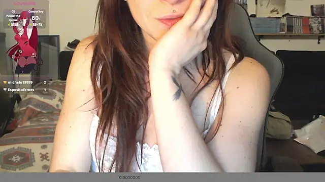 Snapshot of complicata_mente chatting on January 2025 10:08:02 PM complicata mente online show from January 2025 10:08:02 PM