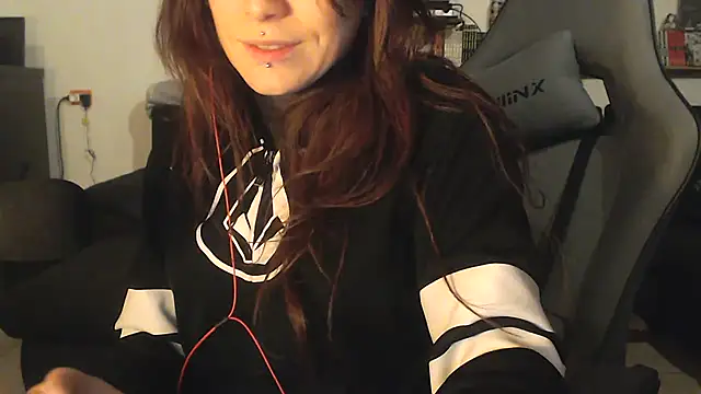 Snapshot of complicata_mente chatting on February 2025 05:03:02 PM complicata mente online show from February 2025 05:03:02 PM