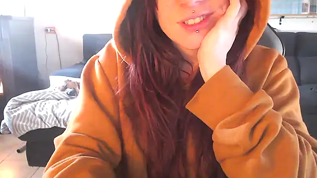 Snapshot of complicata_mente chatting on February 2025 03:19:02 PM complicata mente online show from February 2025 03:19:02 PM