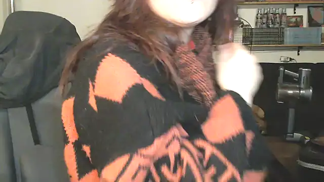 Snapshot of complicata_mente chatting on March 2025 06:45:02 PM complicata mente online show from March 2025 06:45:02 PM