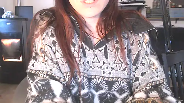 Snapshot of complicata_mente chatting on March 2025 02:03:01 PM complicata mente online show from March 2025 02:03:01 PM