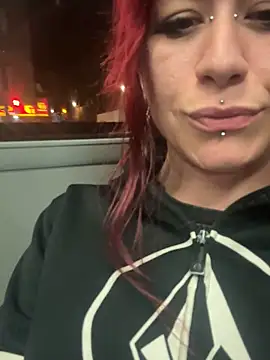 Snapshot of complicata_mente chatting on October 2025 08:50:02 PM complicata mente online show from October 2025 08:50:02 PM