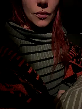 Snapshot of complicata_mente chatting on November 2025 05:59:01 PM complicata mente online show from November 2025 05:59:01 PM