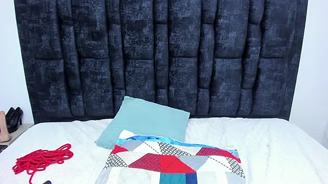 Snapshot of Aurora_Doll_ chatting on April 2026 07:58:02 PM Aurora Doll online show from April 2026 07:58:02 PM