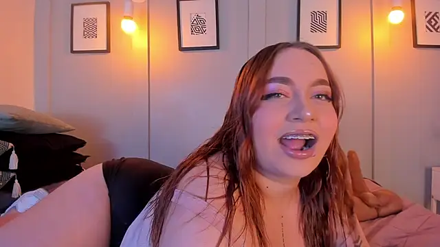 allaasskaa  online show from January 2026 12:31:01 PM