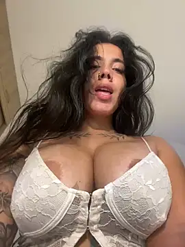 Snapshot of AndyFire69 chatting on February 2025 06:04:01 PM AndyFire69 online show from February 2025 06:04:01 PM