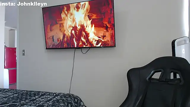 jonhklleyn online show from October 2025 07:18:01 PM