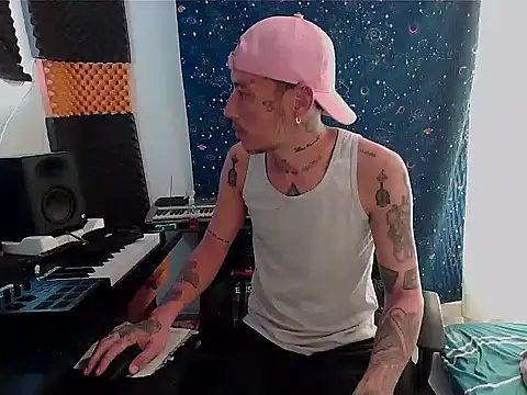 patrik tattoo  online show from January 2025 04:20:01 PM