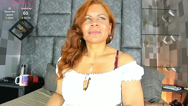 Snapshot of Corina_Taylor_ chatting on February 2025 09:14:01 PM Corina Taylor online show from February 2025 09:14:01 PM