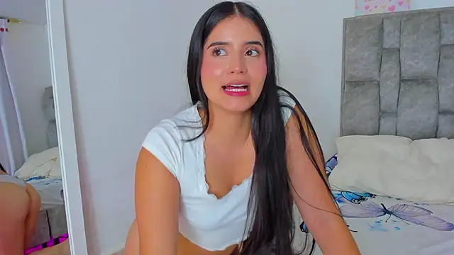 Snapshot of adhara__evanss chatting on March 2026 02:28:01 AM adhara evanss online show from March 2026 02:28:01 AM