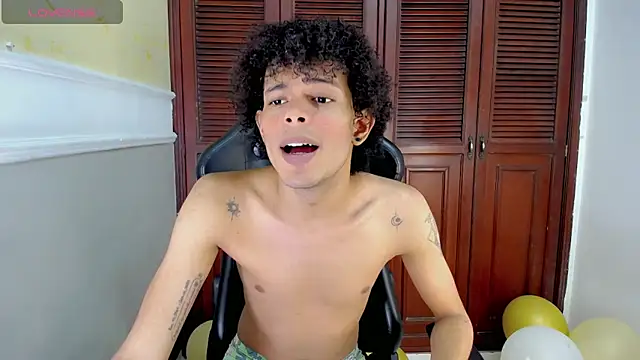 Snapshot of rose_Skinny_ chatting on September 2025 09:26:01 PM rose Skinny  online show from September 2025 09:26:01 PM