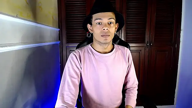 Snapshot of rose_Skinny_ chatting on October 2025 07:11:01 PM rose Skinny  online show from October 2025 07:11:01 PM