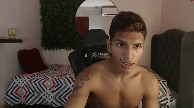 mau elixxx online show from December 2024 09:39:01 PM