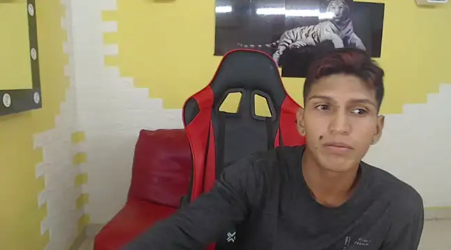 mau elixxx online show from December 2024 06:05:02 AM