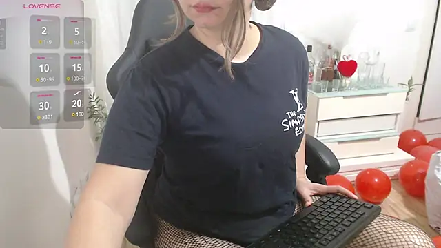 Snapshot of Genesisgems11_ chatting on February 2025 04:09:02 AM Genesisgems11  online show from February 2025 04:09:02 AM