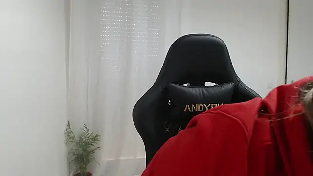 Snapshot of Genesisgems11_ chatting on February 2025 08:17:01 AM Genesisgems11  online show from February 2025 08:17:01 AM