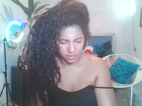 bellacrespalatina online show from February 2026 05:23:02 PM