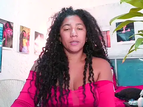 Snapshot of bellacrespalatina chatting on March 2026 05:22:02 AM bellacrespalatina online show from March 2026 05:22:02 AM