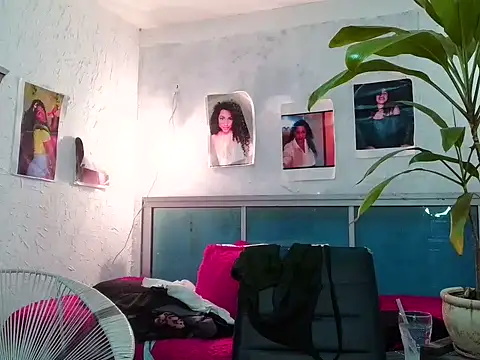 Snapshot of bellacrespalatina chatting on March 2026 04:23:01 PM bellacrespalatina online show from March 2026 04:23:01 PM