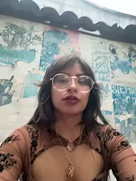 Snapshot of Jade_Zephyra chatting on May 2026 10:48:01 PM Jade Zephyra online show from May 2026 10:48:01 PM