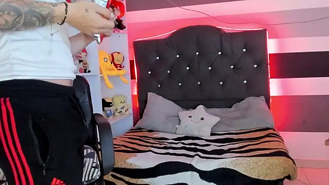 Snapshot of _tatho_perovich_ chatting on December 2024 04:54:02 AM tatho perovich online show from December 2024 04:54:02 AM