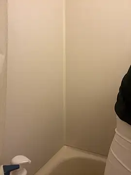 YU-KI00 online show from November 2025 12:15:02 PM