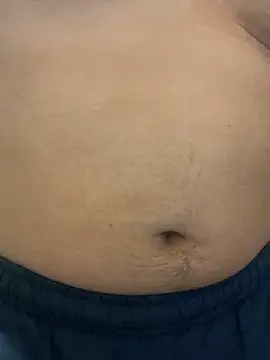 YU-KI00 online show from November 2025 11:54:01 AM