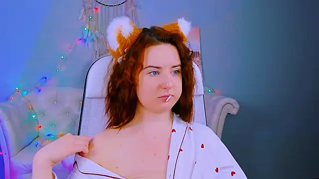 Snapshot of AnnTerry_ chatting on February 2025 06:42:01 PM AnnTerry online show from February 2025 06:42:01 PM