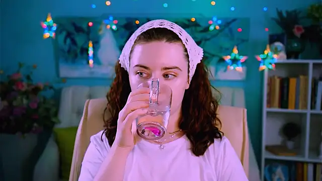 Snapshot of AnnTerry_ chatting on September 2025 08:38:01 AM AnnTerry online show from September 2025 08:38:01 AM