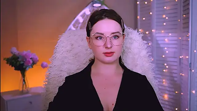 Snapshot of AnnTerry_ chatting on October 2025 11:51:02 AM AnnTerry online show from October 2025 11:51:02 AM