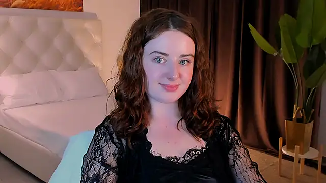 Snapshot of AnnTerry_ chatting on October 2025 12:27:01 PM AnnTerry online show from October 2025 12:27:01 PM