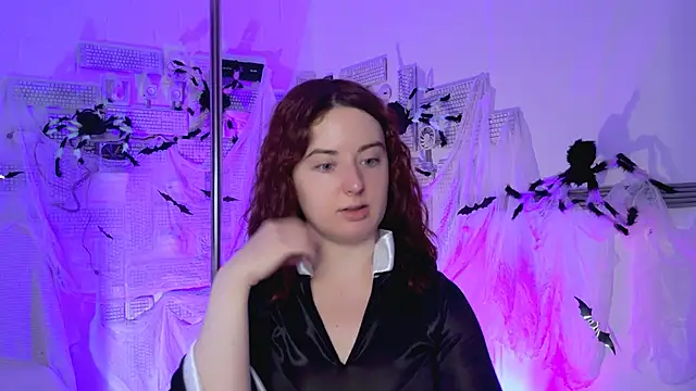 Snapshot of AnnTerry_ chatting on October 2025 08:37:02 AM AnnTerry online show from October 2025 08:37:02 AM