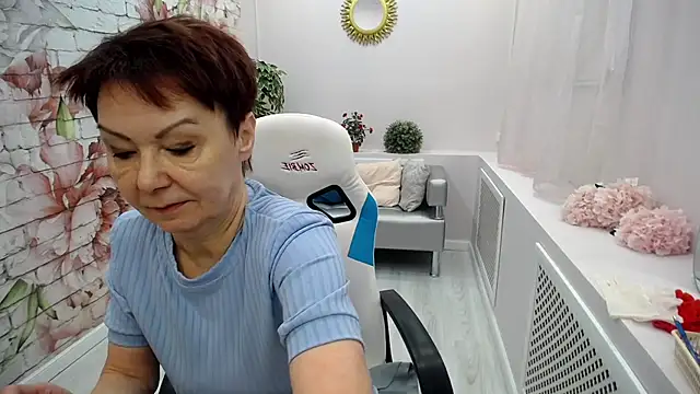 Snapshot of Cutie_Asya chatting on March 2025 04:28:01 AM Cutie Asya online show from March 2025 04:28:01 AM