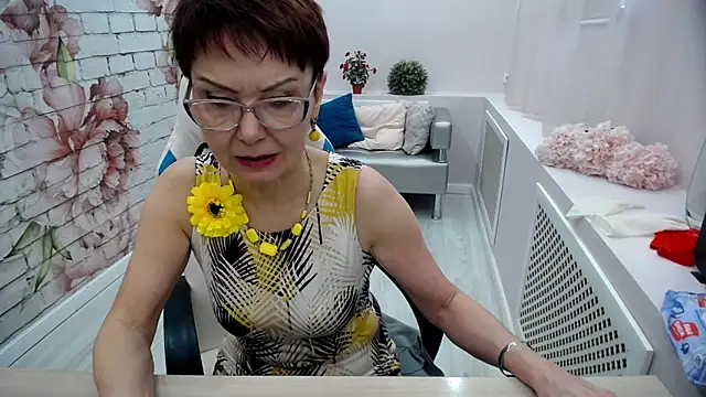 Snapshot of Cutie_Asya chatting on March 2025 07:48:01 AM Cutie Asya online show from March 2025 07:48:01 AM