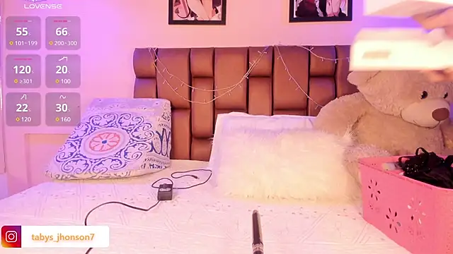 TabyJhonson online show from February 2025 12:50:01 PM