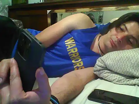 Snapshot of frank32love chatting on March 2026 04:29:02 AM frank32love online show from March 2026 04:29:02 AM