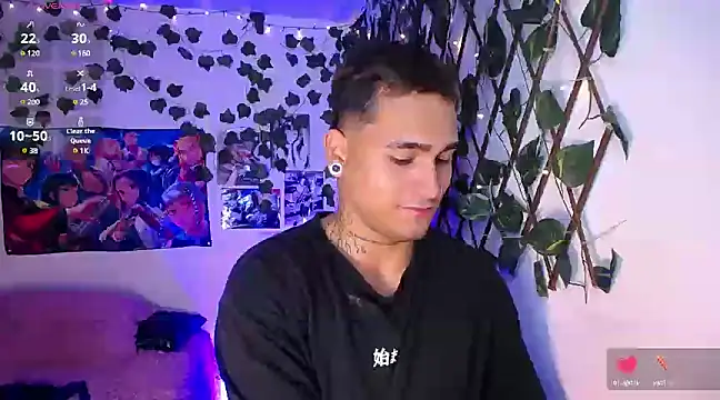 Snapshot of christianwang chatting on March 2025 09:52:02 AM christianwang online show from March 2025 09:52:02 AM