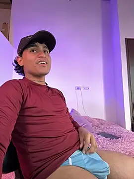 Snapshot of christianwang chatting on October 2025 05:48:02 PM christianwang online show from October 2025 05:48:02 PM