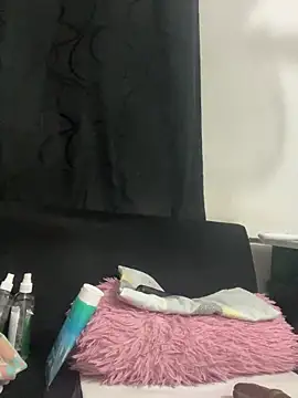 chiquimaturesexy online show from September 2025 09:27:01 PM