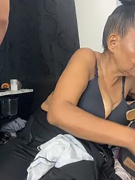 chiquimaturesexy online show from April 2026 08:13:02 PM